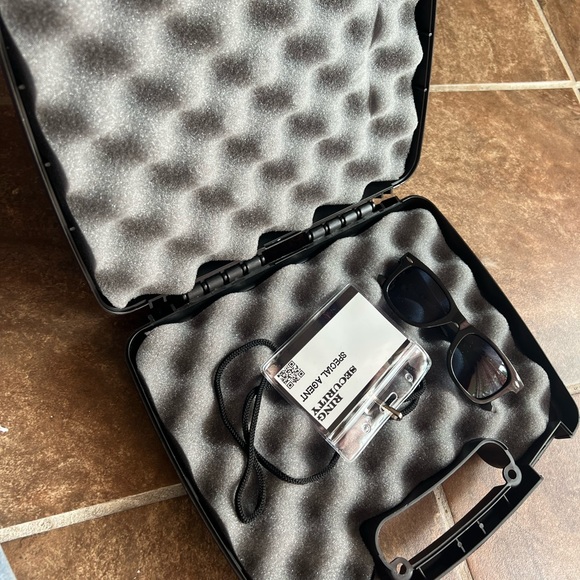 Ring security case - Picture 2 of 2